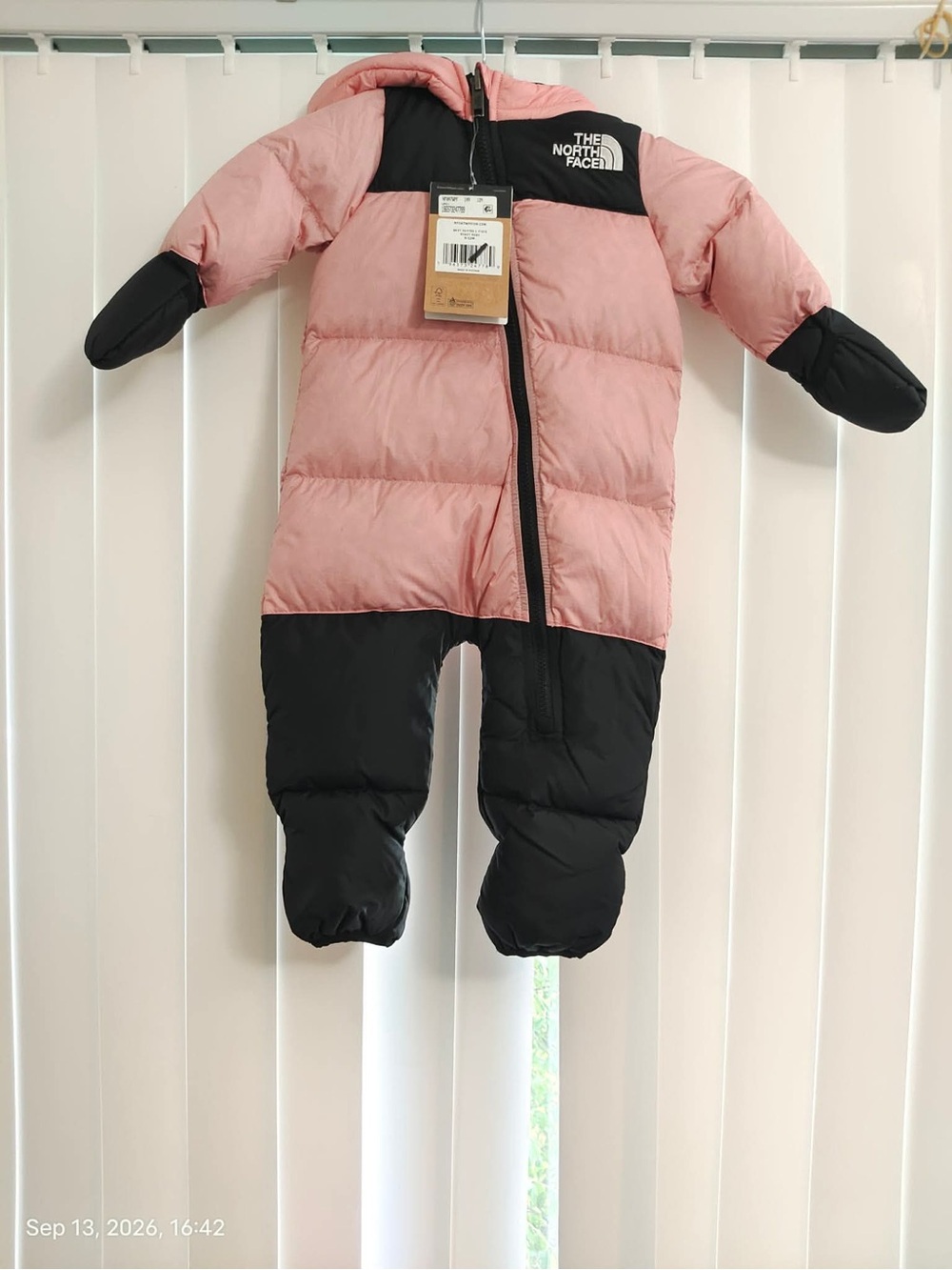 NWT The North Face Baby Shady Rose Nuptse One Piece Down Snowsuit Size 6-12 M